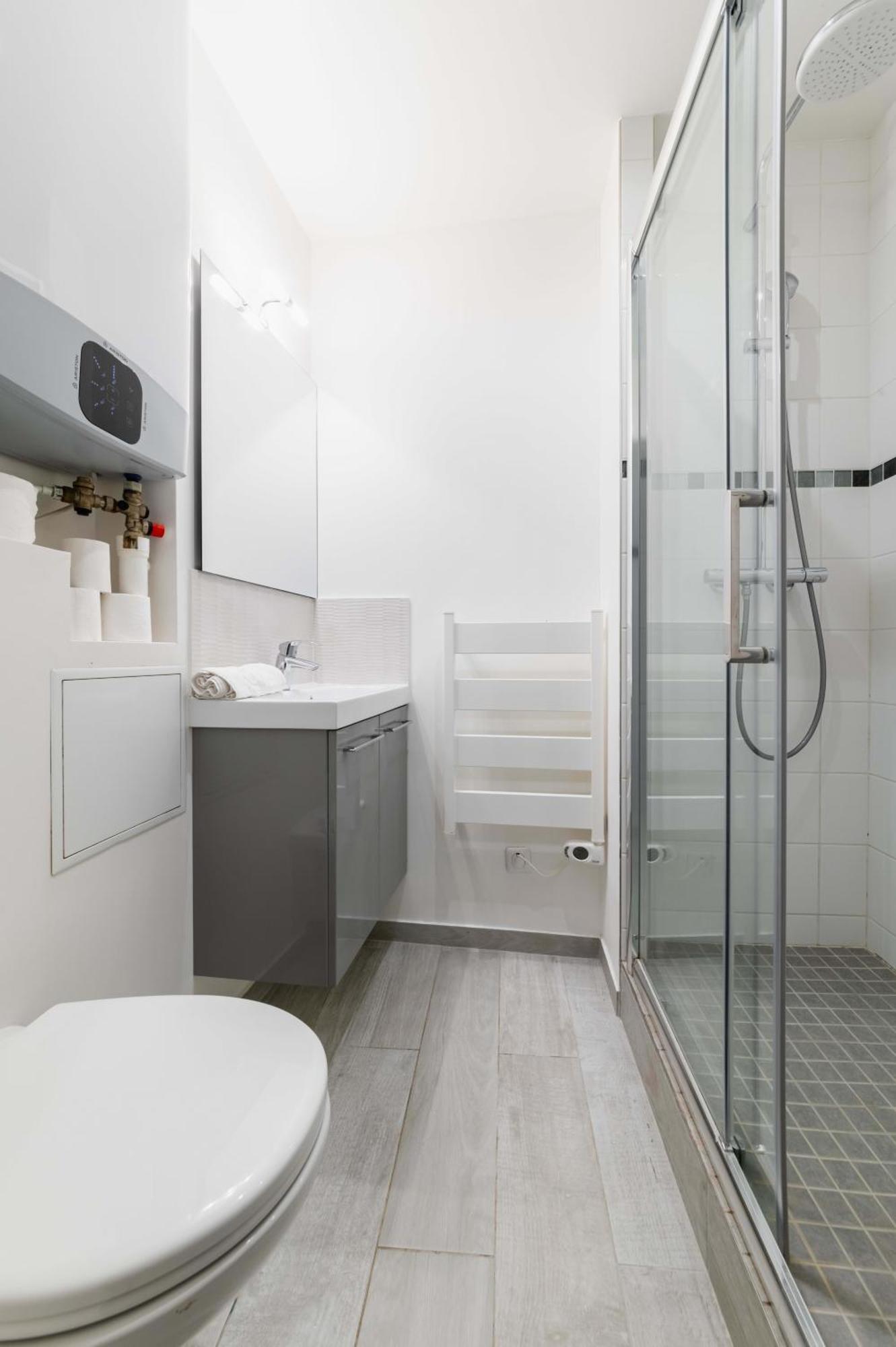 2 Pieces Renovee A Neuf Paris 5 - 4P - Flat-Guest Exterior foto